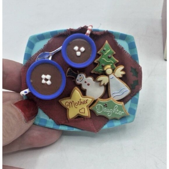 Vintage Hallmark Keepsake Ornament 2003 Mother & Daughter Clip On Christmas - Picture 2 of 13